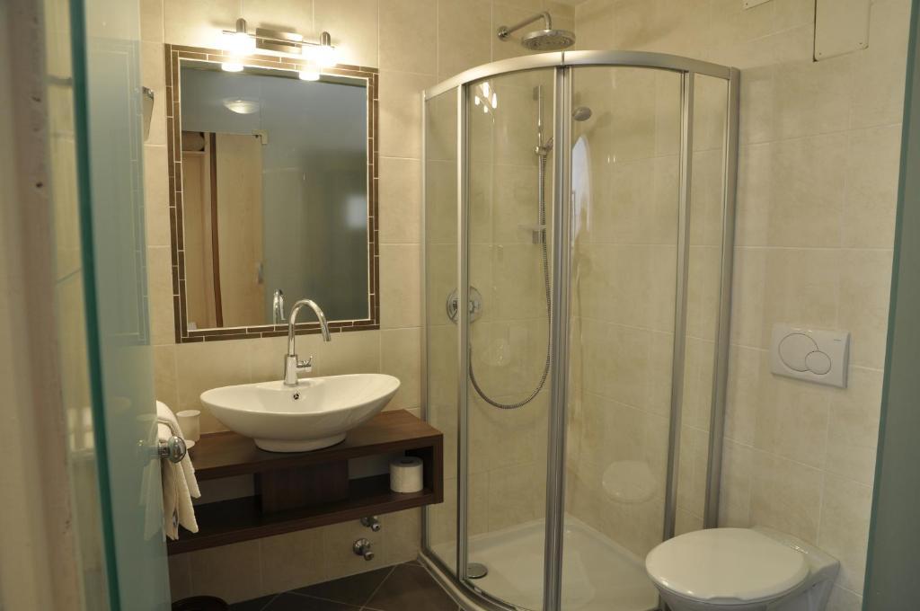 Hotel Pine Tires Room photo
