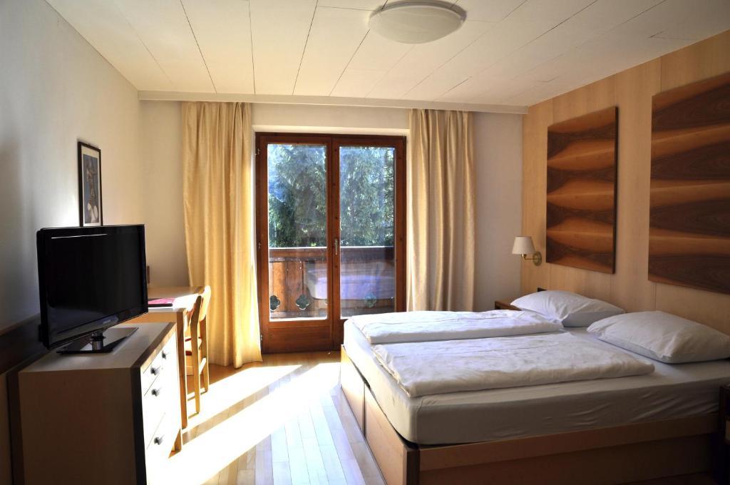 Hotel Pine Tires Room photo